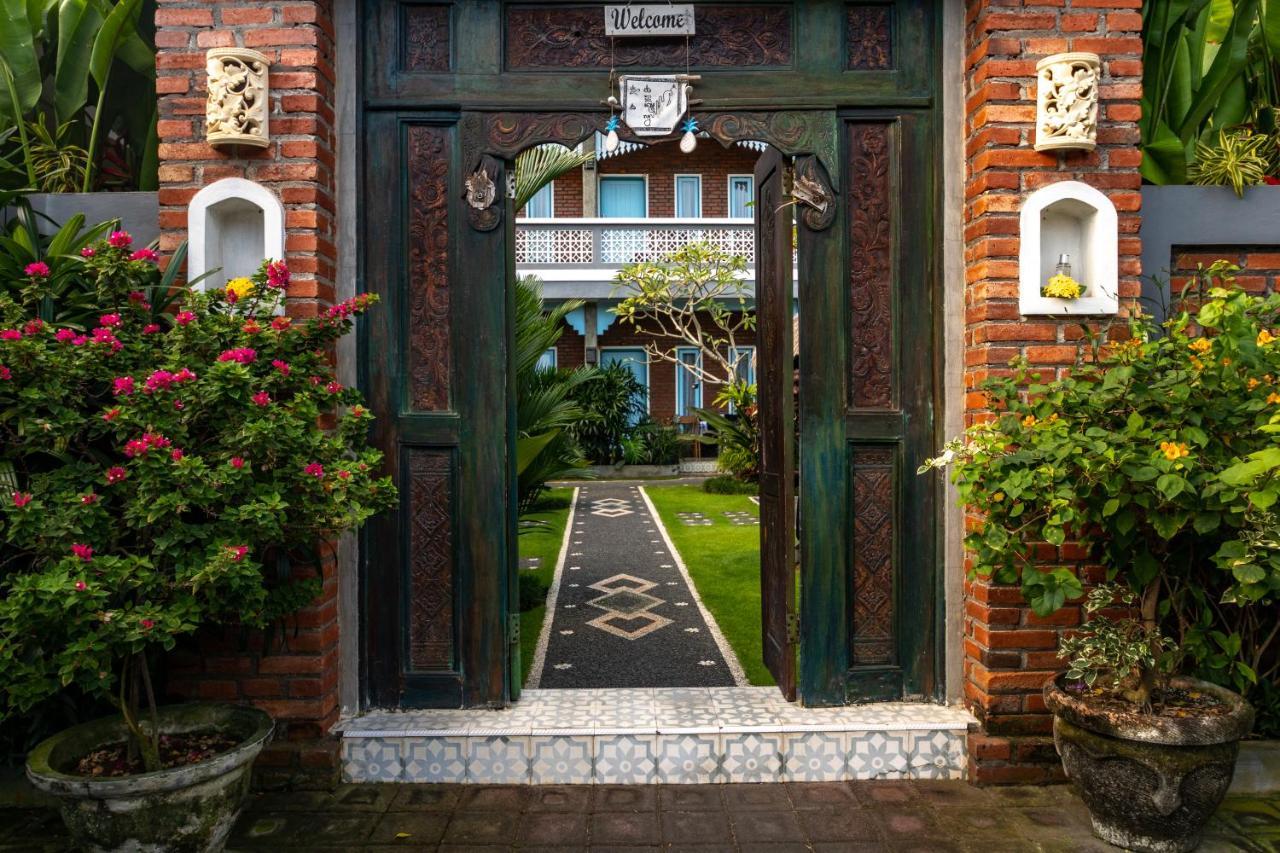 D-Anyar Stay And Surf Canggu Exterior photo