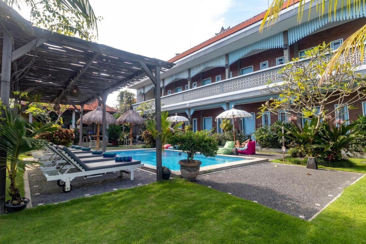 D-Anyar Stay And Surf Canggu Exterior photo